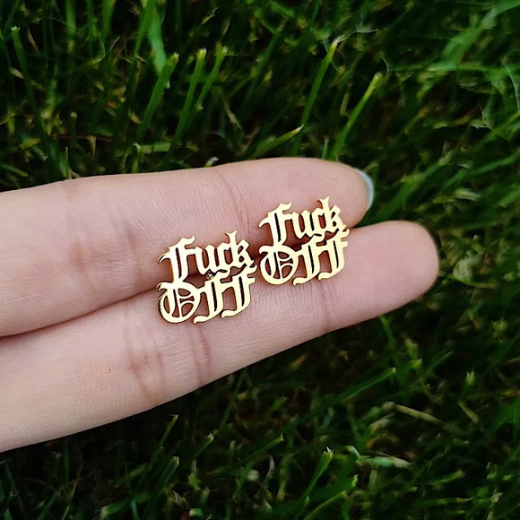 F Off gold stainless steel old english earrings - Picture 6 of 10